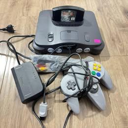 n64 me nje kasete loje nje kontroller