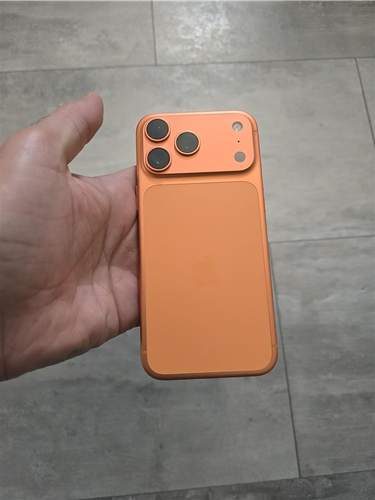 Iphone 17 pro max ne gjendje tmirr pune ekrani i ri